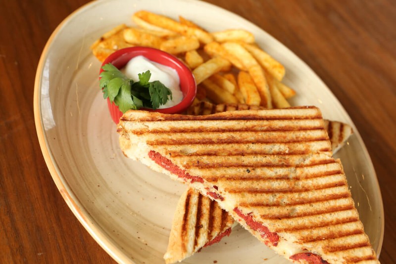 Çift kaşarlı karışık tost+Patates